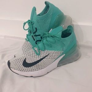 Nike Air 270
